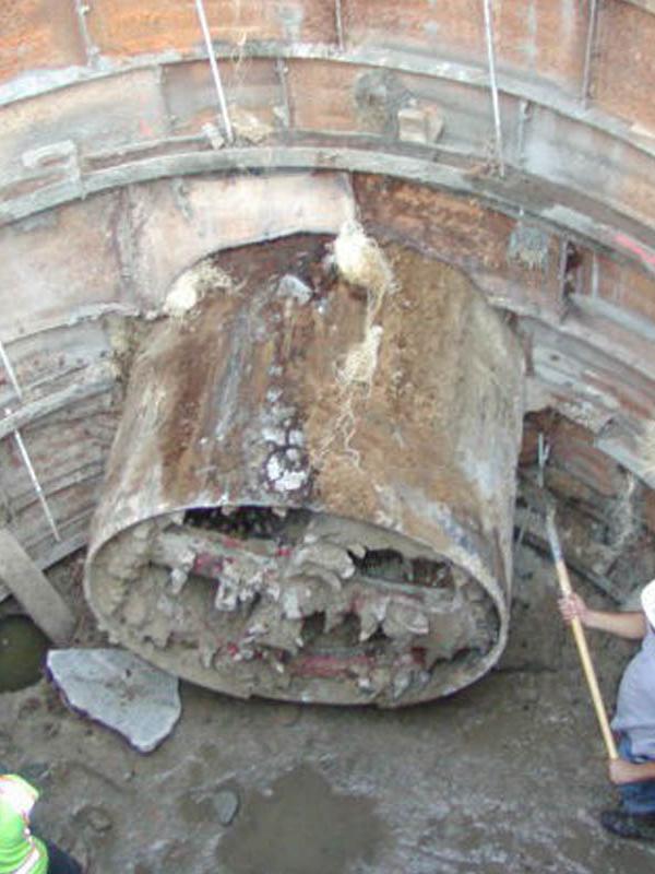 Prevent Streams Dangers By Thrustboring